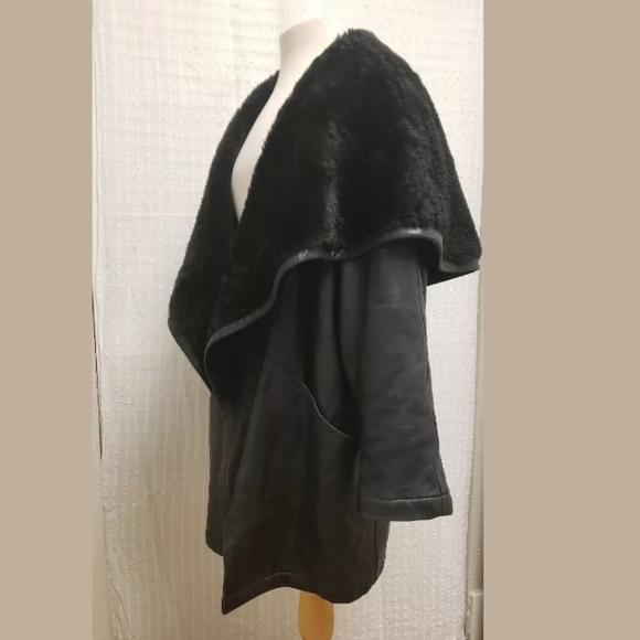 SOLD! BYBLOS Vintage Lambskin Jacket - Picture 2 of 8